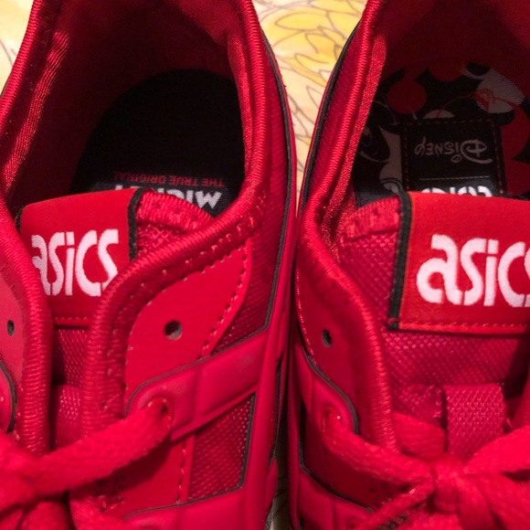 Asics red Mickey Mouse shoes - Picture 5 of 6